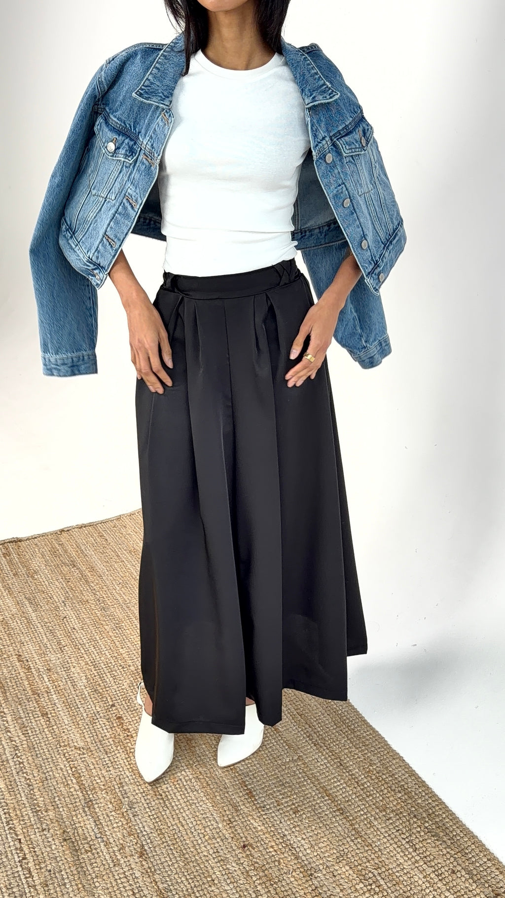 Black pants- skirt