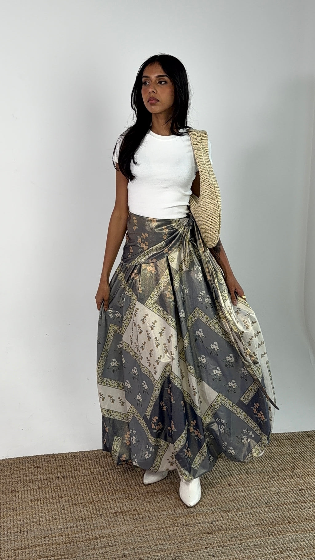 Moon-glaze skirt