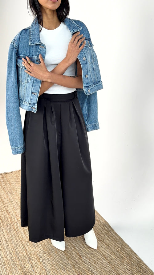 Black pants- skirt
