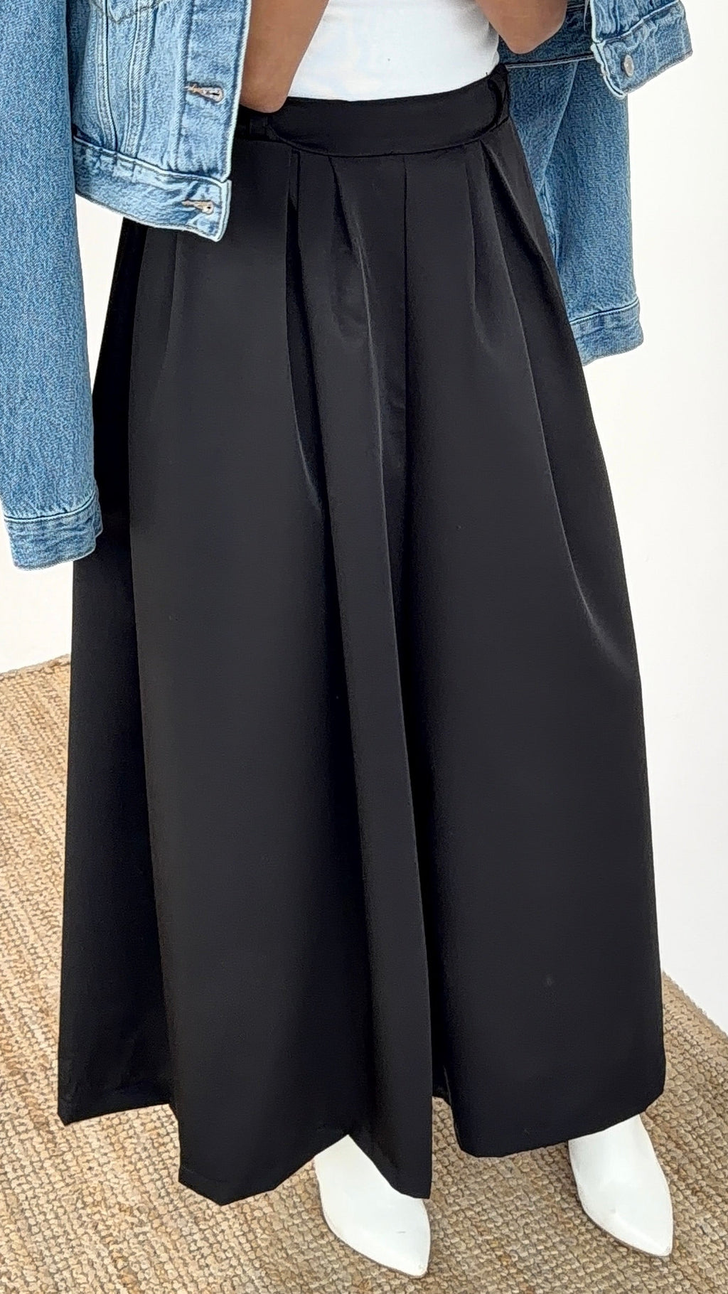 Black pants- skirt