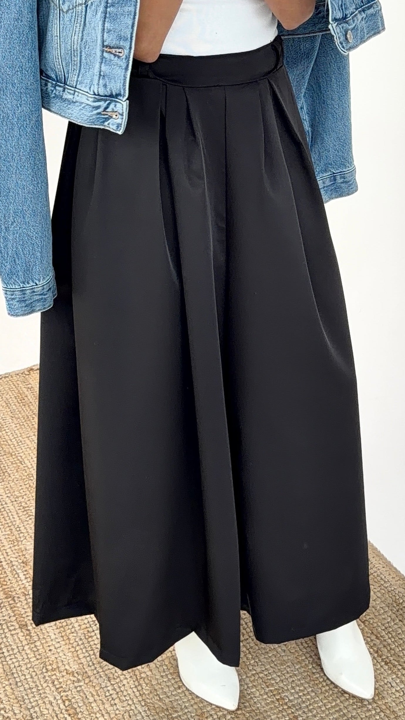 Black pants- skirt