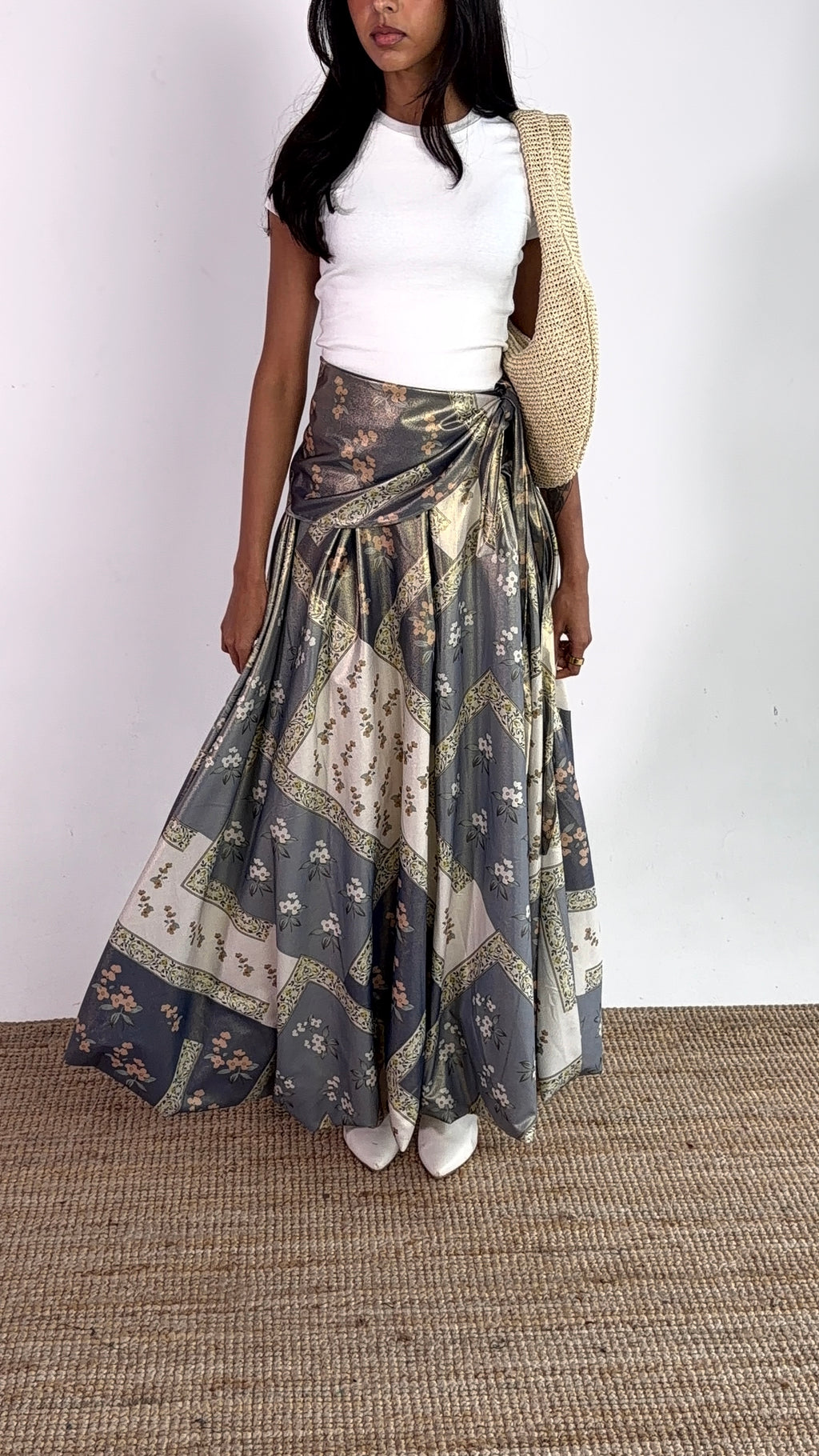 Moon-glaze skirt
